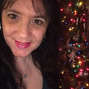 Meet your Posher, Cindy